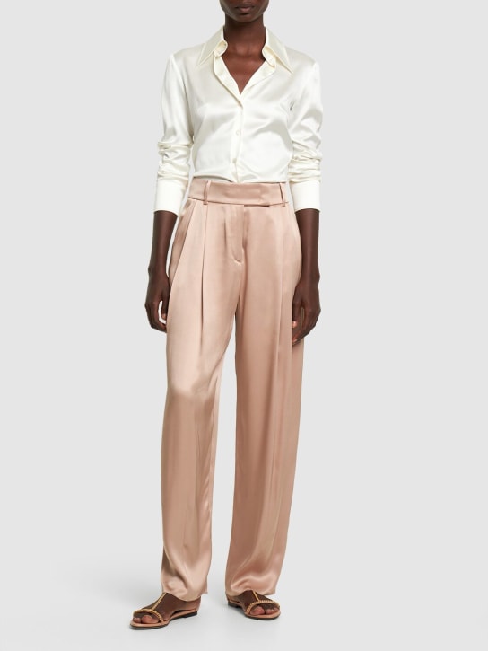 Giorgio Armani: Pantalon loose en satin de soie doublée