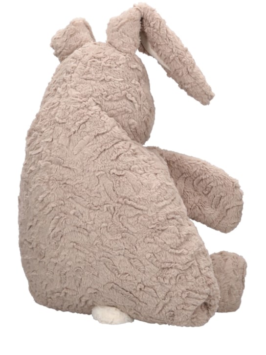 Brunello Cucinelli: Conejo de peluche para guardar el pijama