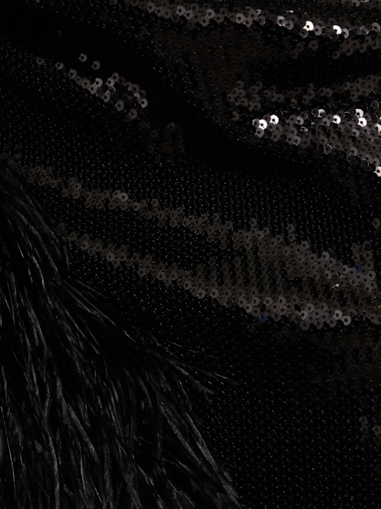 David Koma: Robe asymétrique avec plumes