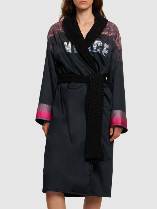 Versace: Heritage printed bathrobe
