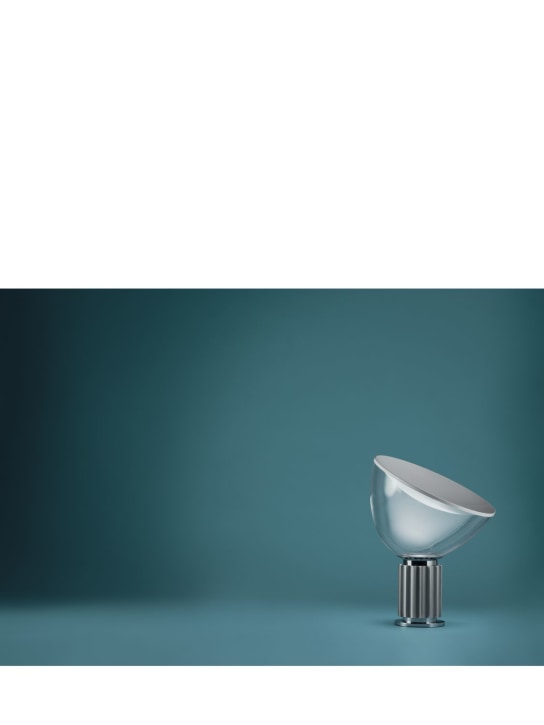 Flos: Petite lampe de table à LED Taccia Silver