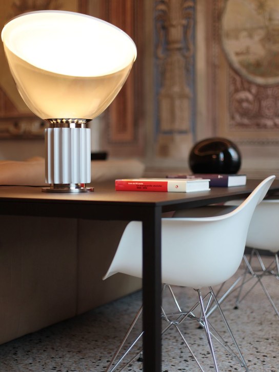Flos - Petite lampe de table à LED Taccia Silver