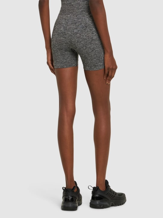 Prism Squared: Shorts biker Composed