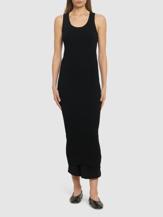 Jil Sander: Robe longue en maille côtelée de coton