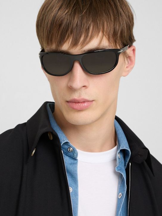 DB Eyewear by David Beckham: Lunettes de soleil rondes en acétate DB