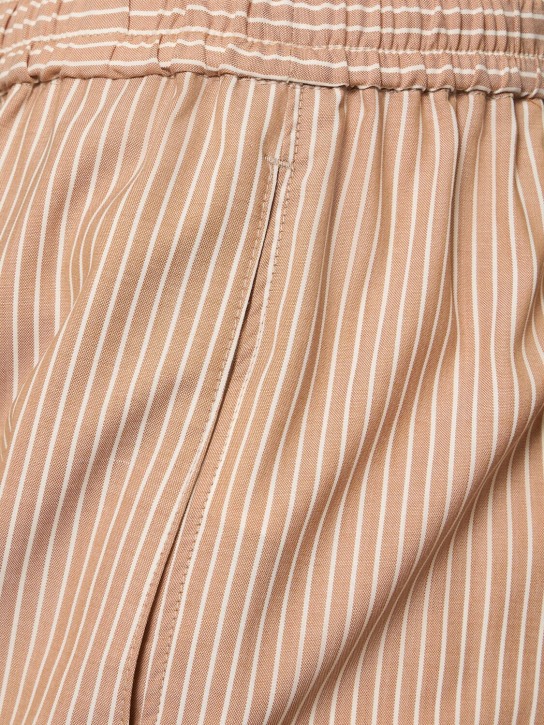 Auralee: Short en laine ultra-fine à rayures