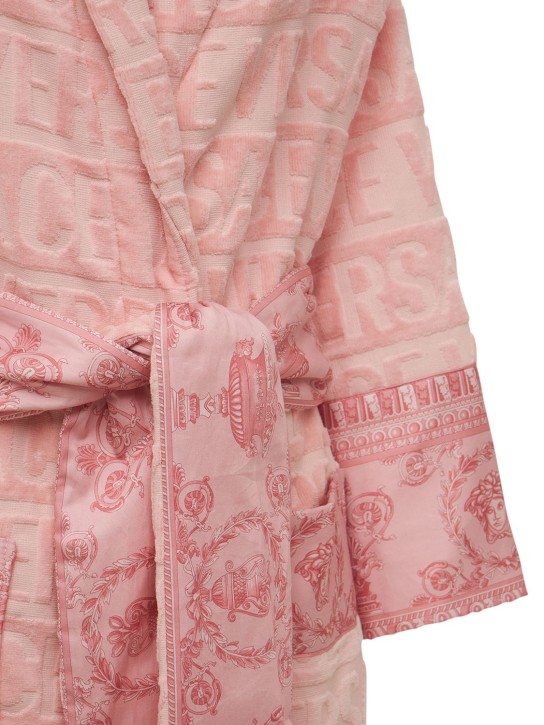 Versace: BADEMANTEL AUS BAUMWOLLE