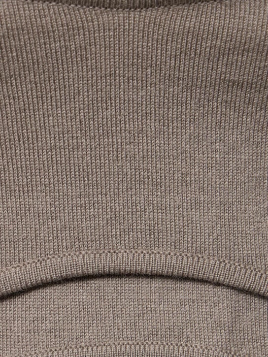 Dion Lee: Geripptes Top mit Rollkragen