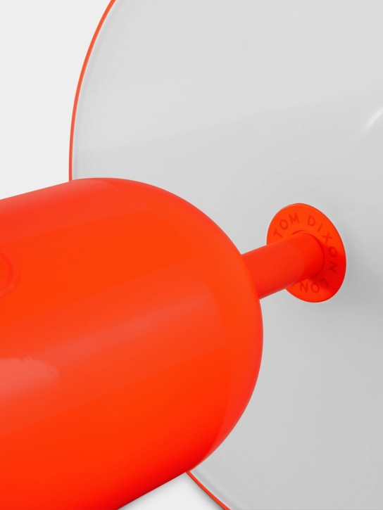 Tom Dixon: Lampada portatile Bell luce LED