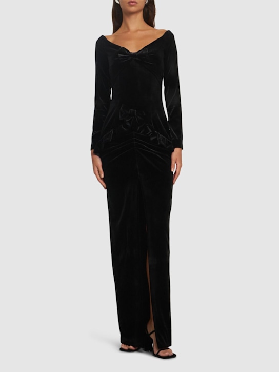 Alessandra Rich: Schulterfreies Abendkleid aus Samt