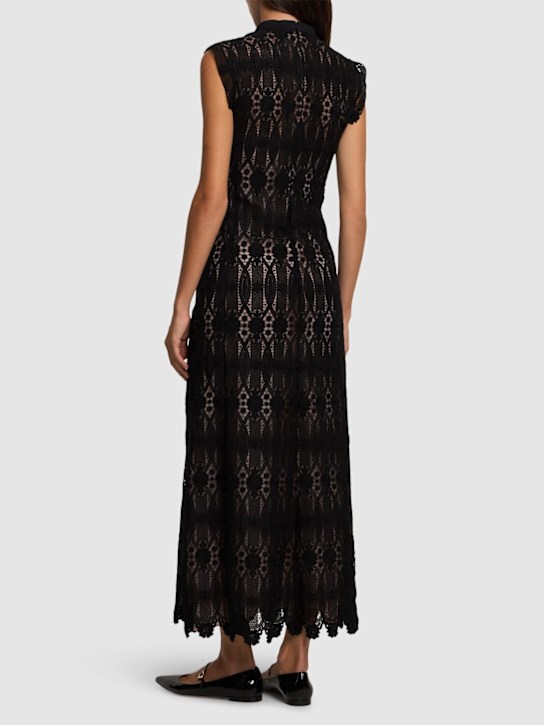 Giambattista Valli: Robe longue en macramé brodé