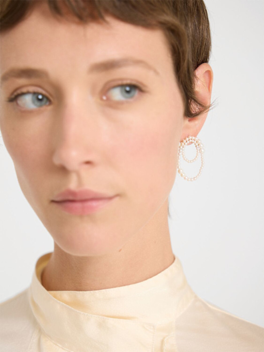 Sophie Bille Brahe: Pendiente individual de oro con perlas  14kt&