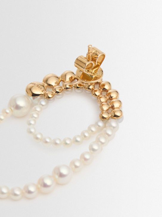 Sophie Bille Brahe: Pendiente individual de oro con perlas  14kt&