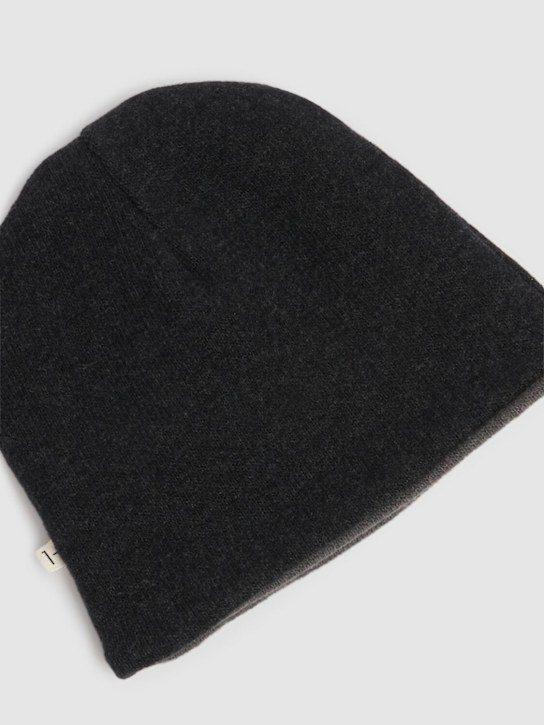 1 + IN THE FAMILY: Bonnet réversible en maille de coton mélangé