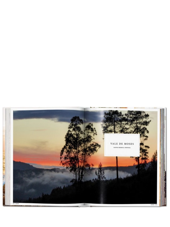 Taschen: Great Escapes Yoga. The Retreat Book