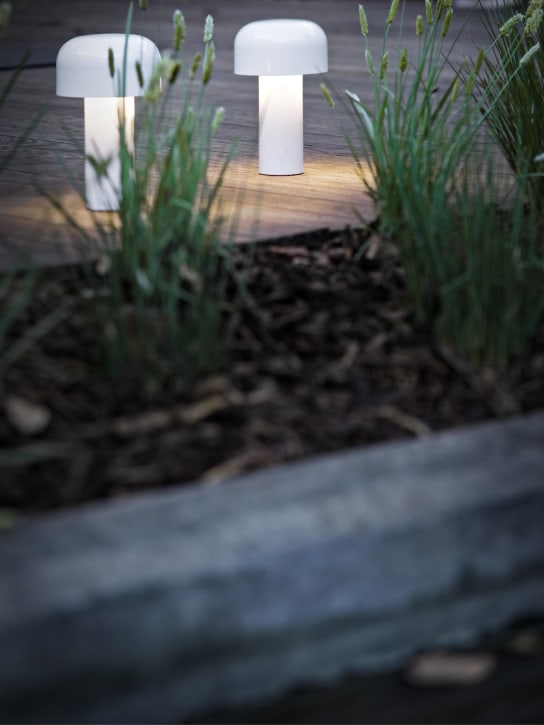 Flos: Lampe de table Bellhop