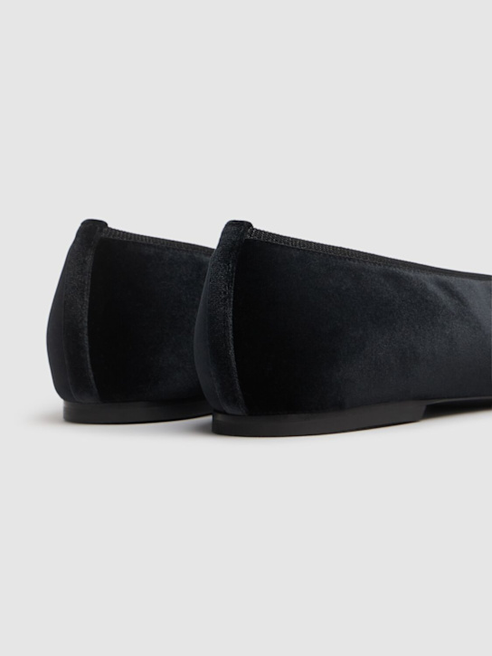 Toteme: Ballerines en velours Minimalist 10 mm