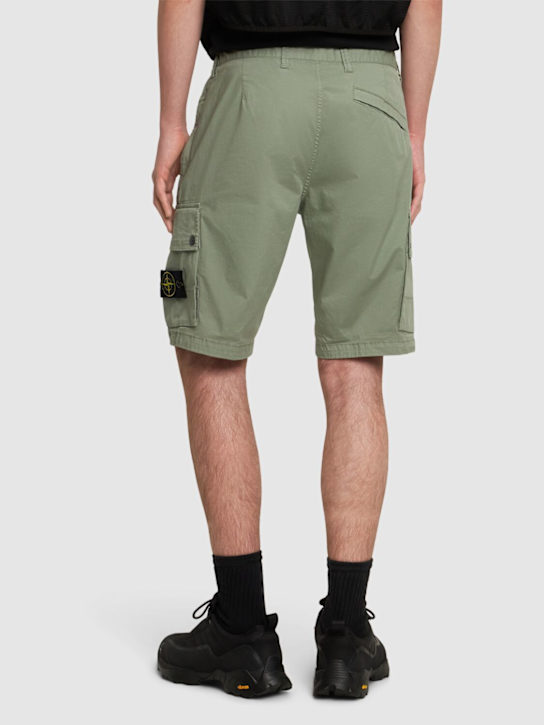 Stone Island: Short en coton stretch avec patch logo