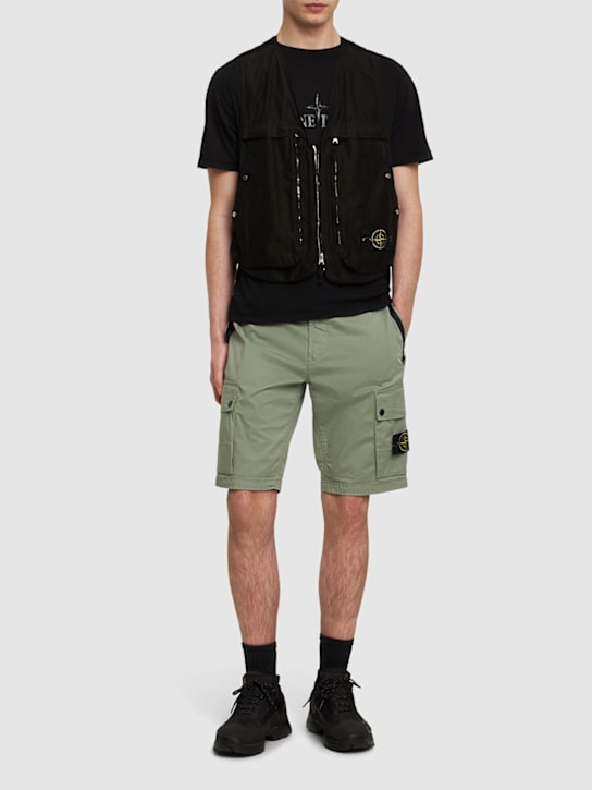 Stone Island - Short en coton stretch avec patch logo