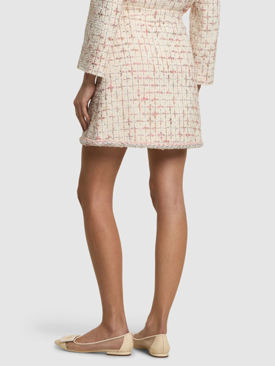 Giambattista Valli: Minifalda de bouclé