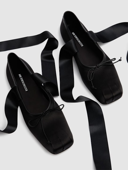 Ann Demeulemeester: Ballerines en satin Paloma