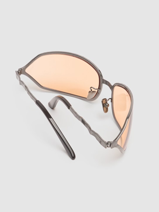 Kuboraum Berlin: Lunettes de soleil rondes en métal H30