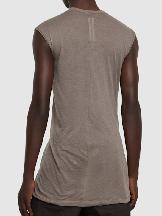 Rick Owens: T-Shirt aus Baumwolle mit V-Ausschnitt „Dylan“