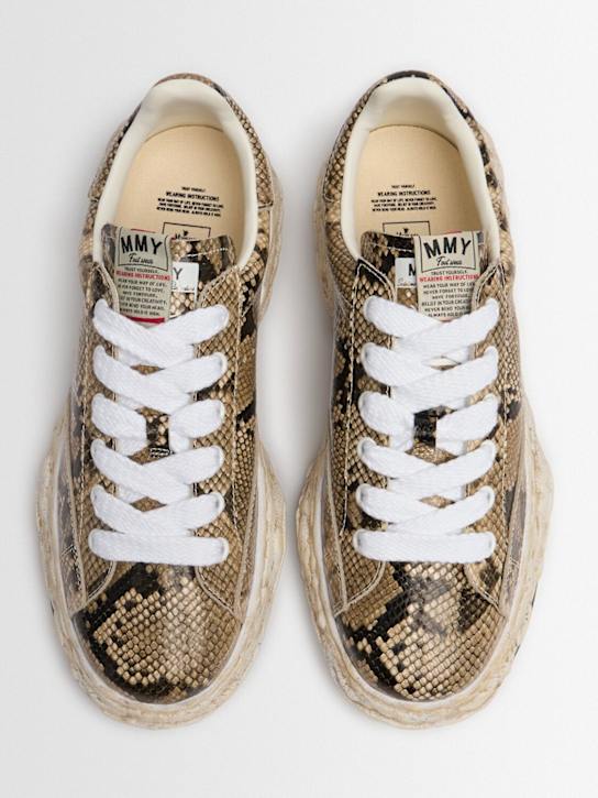 Mihara Yasuhiro: CHARLES python print low sneakers