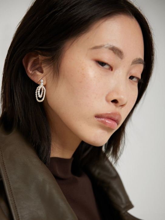 Sophie Bille Brahe: Pendiente individual de perla y oro 14kt