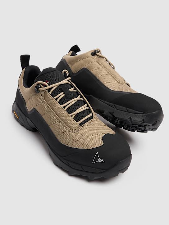 Roa: Sneakers en matière technique Katharina