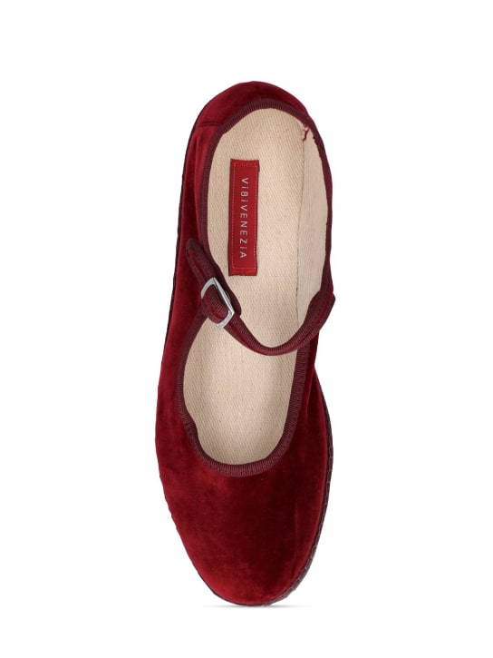Vibi Venezia: Chaussures Mary Jane en velours Bordeaux 10 mm