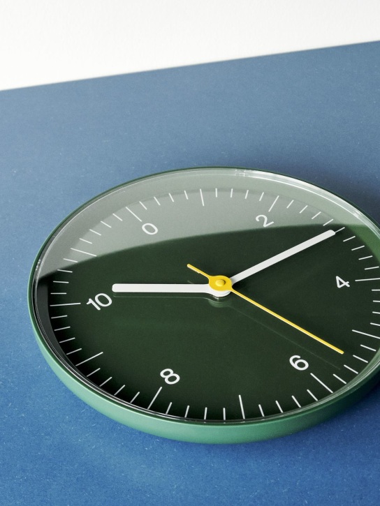 HAY - Horloge murale