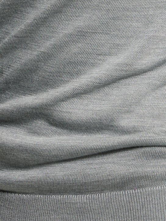 Acne Studios: Dekonstruiertes Strickoberteil aus Seide „Klowd“