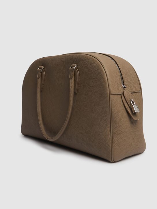 The Row: Sac en cuir mat martelé 15.75 India