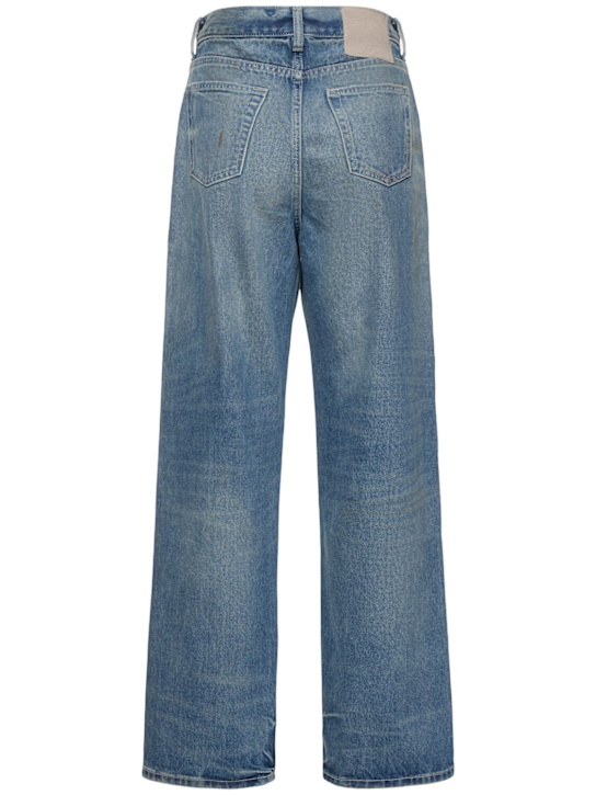Aya Muse: Jeans baggy vita bassa