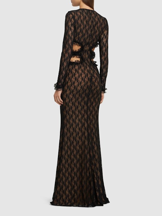 Self-portrait: Vestido de encaje con aberturas