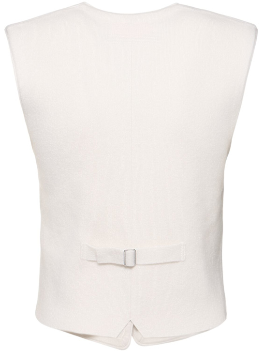 Guest In Residence: Gilet sartoriale in cashmere