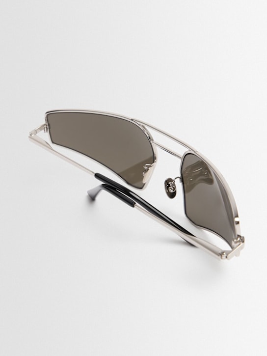 Rick Owens: Silberne Sonnenbrille „Prong“