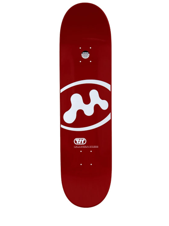 THE SKATEROOM: Red wall art
