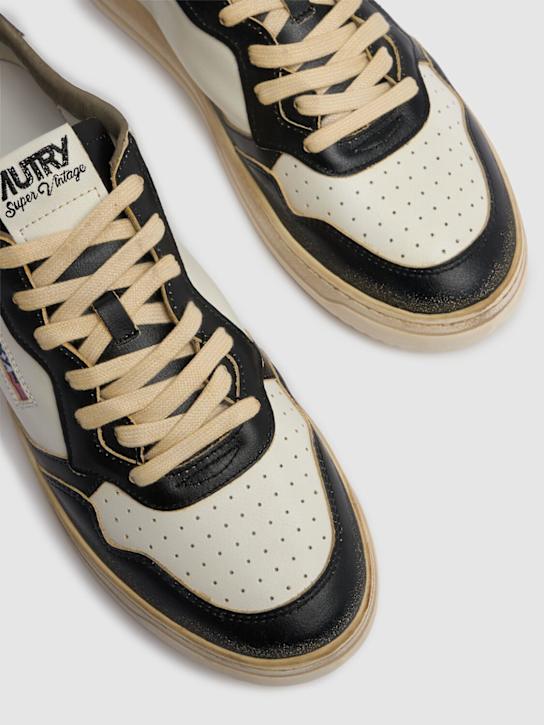 Autry: Super Vintage Low sneakers