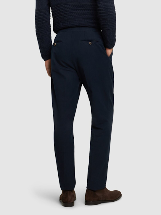 Brunello Cucinelli: Hose aus Baumwolle mit Plissees