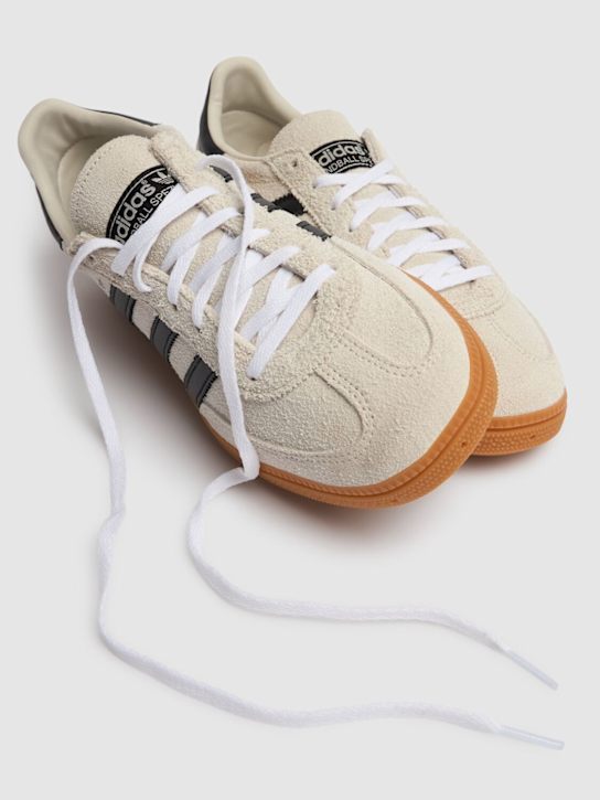 adidas Originals: Handball Spezial Sneakers