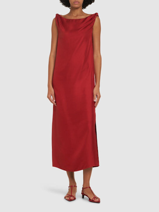 Loulou De Saison: Long dress with bare shoulders