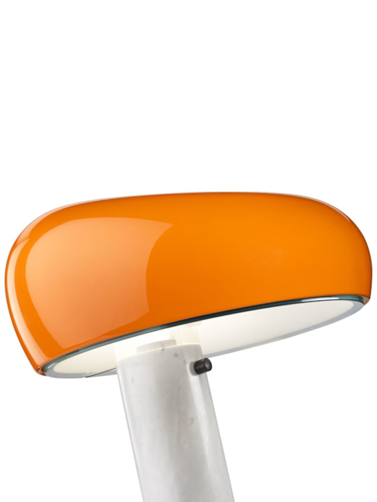 Flos: Lampada da tavolo Snoopy