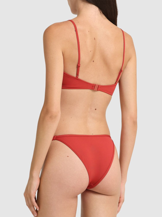 Tropic Of C: Top de bikini de techno reciclado