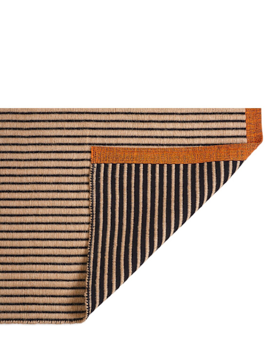 Tom Dixon: Tapis tissé à la main Black Line