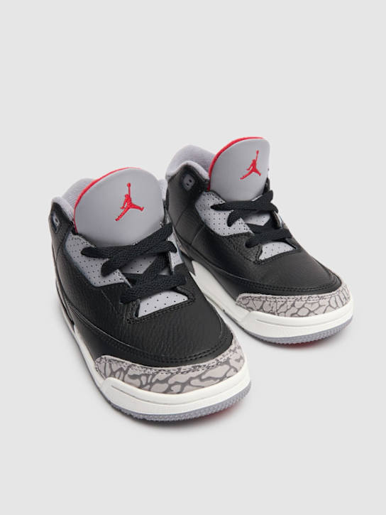 Jordan: Sneakers "Jordan 3 Retro"