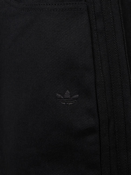 adidas Originals: Pantalon utilitaire Firebird en denim