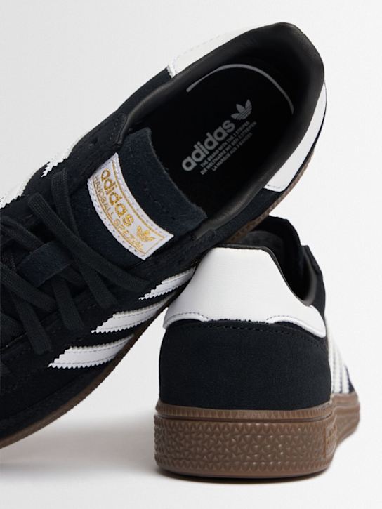adidas Originals: Sneakers à lacets Handball Spezial