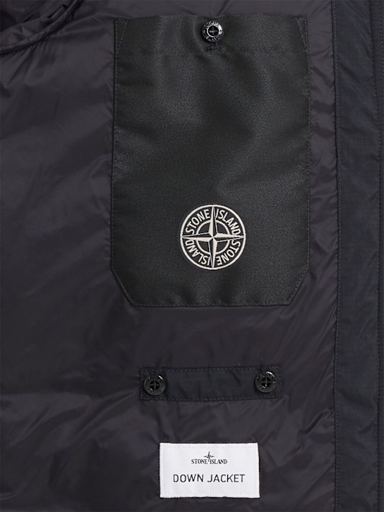 Stone Island: Piumino parka corto in ripstop